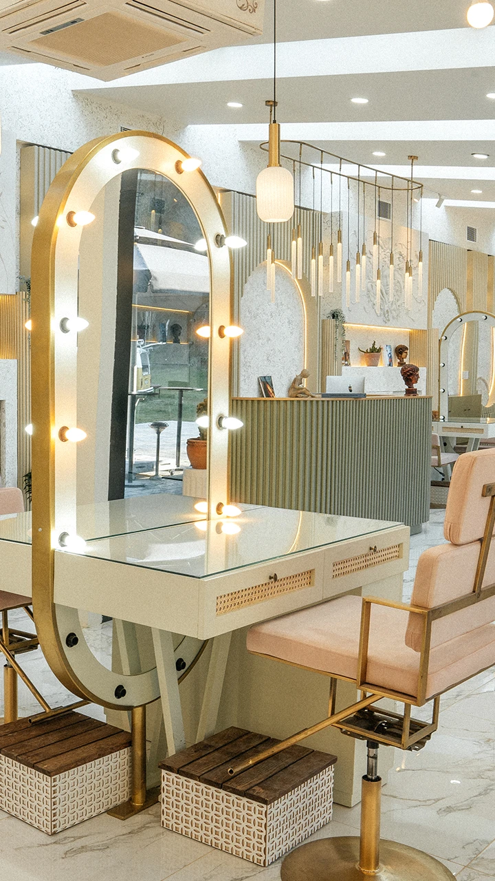 Saç & Makyaj Stüdyosu